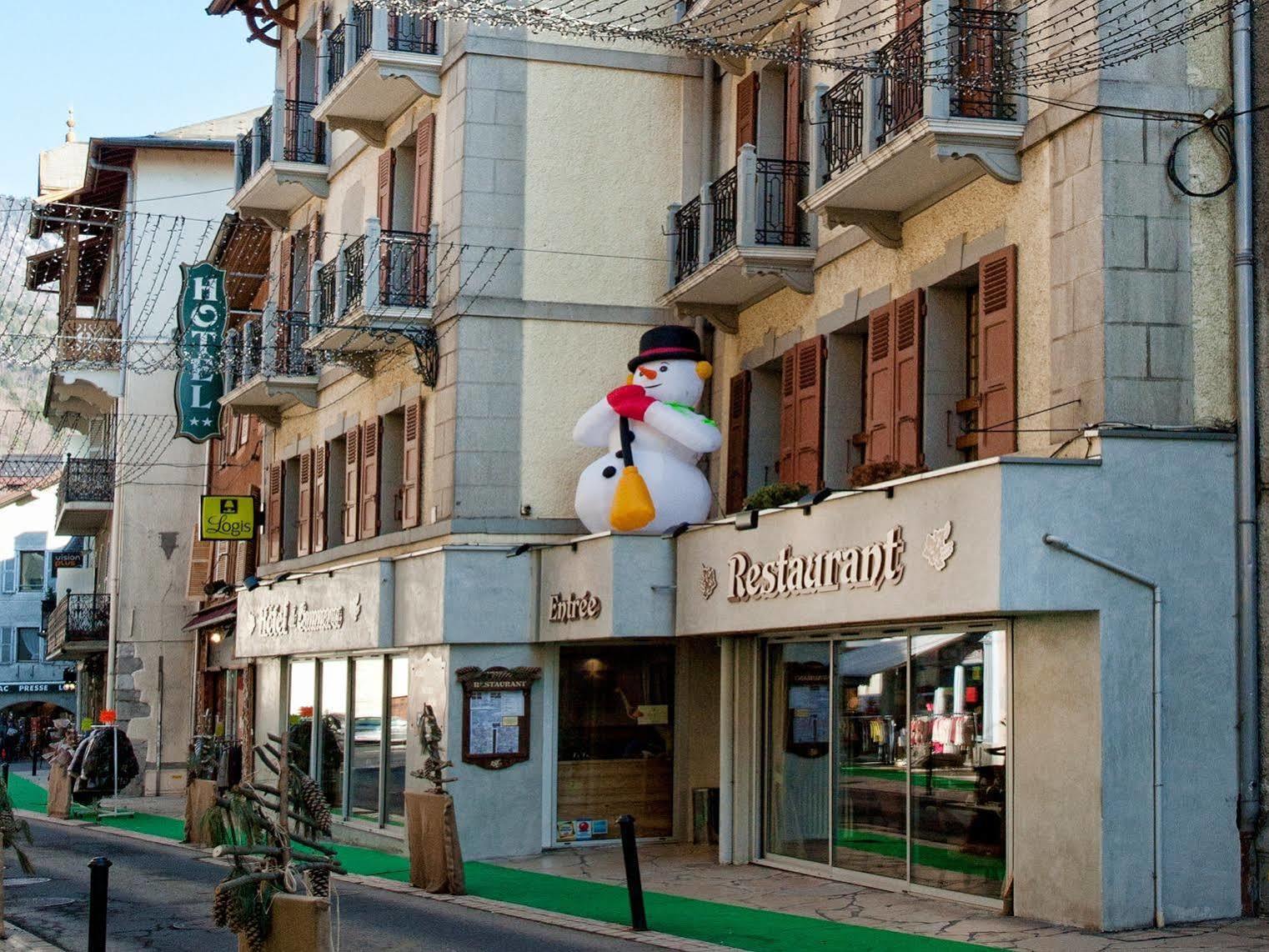 Hotel Du Commerce Thones Ngoại thất bức ảnh